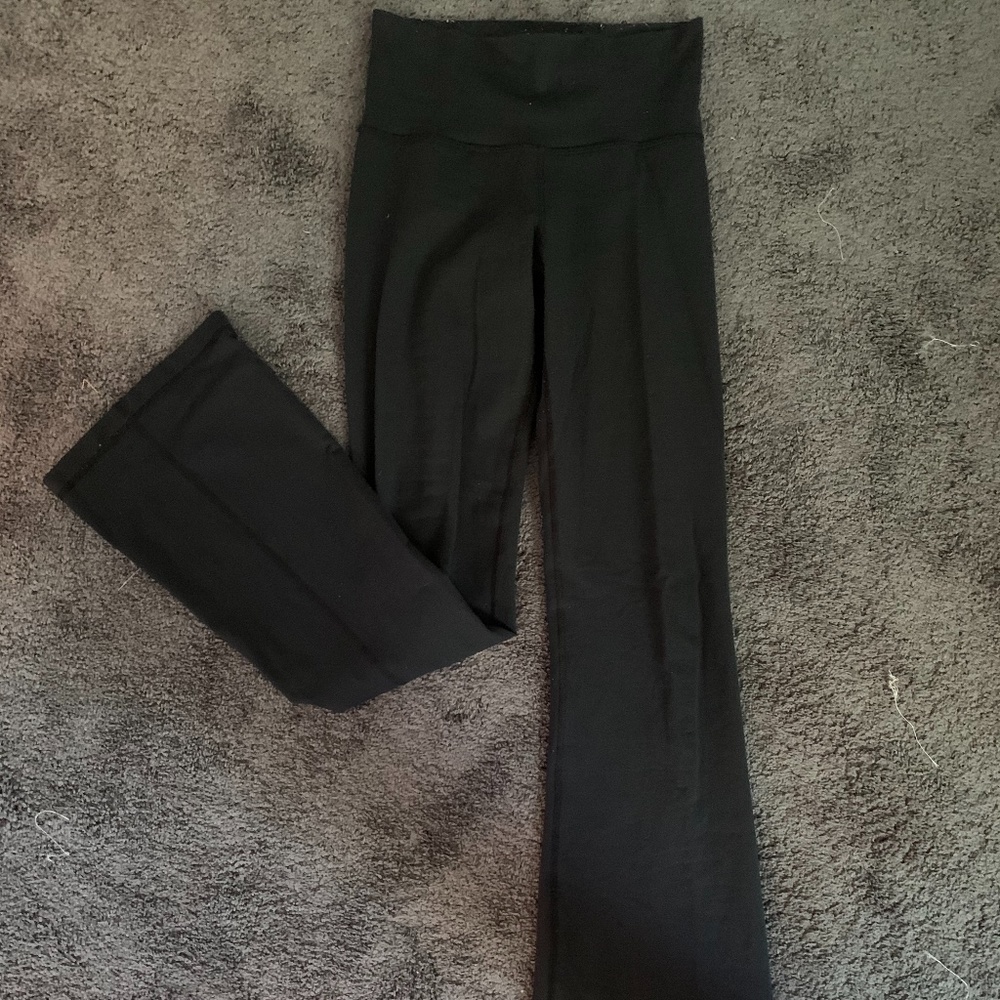 Lululemon size 2 yoga pants